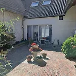 Bed & Breakfast Uit De Kunst Anna Paulowna Bingelrade