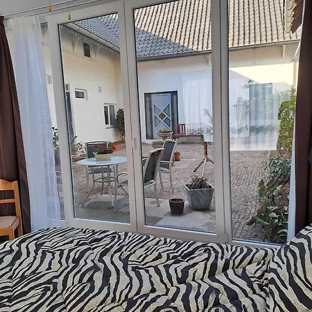 Bed & Breakfast Uit De Kunst Anna Paulowna 3*