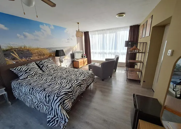 Bed & Breakfast Uit De Kunst Anna Paulowna 3*