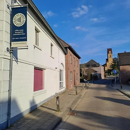 Uit De Kunst Anna Paulowna